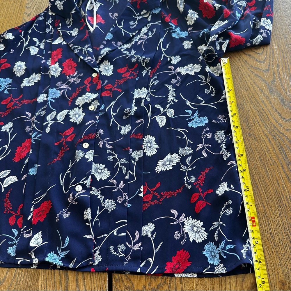 Nanette Lepore Chiffon Floral Print Pleated Top Career Blouse Women's Size M - Picture 16 of 16